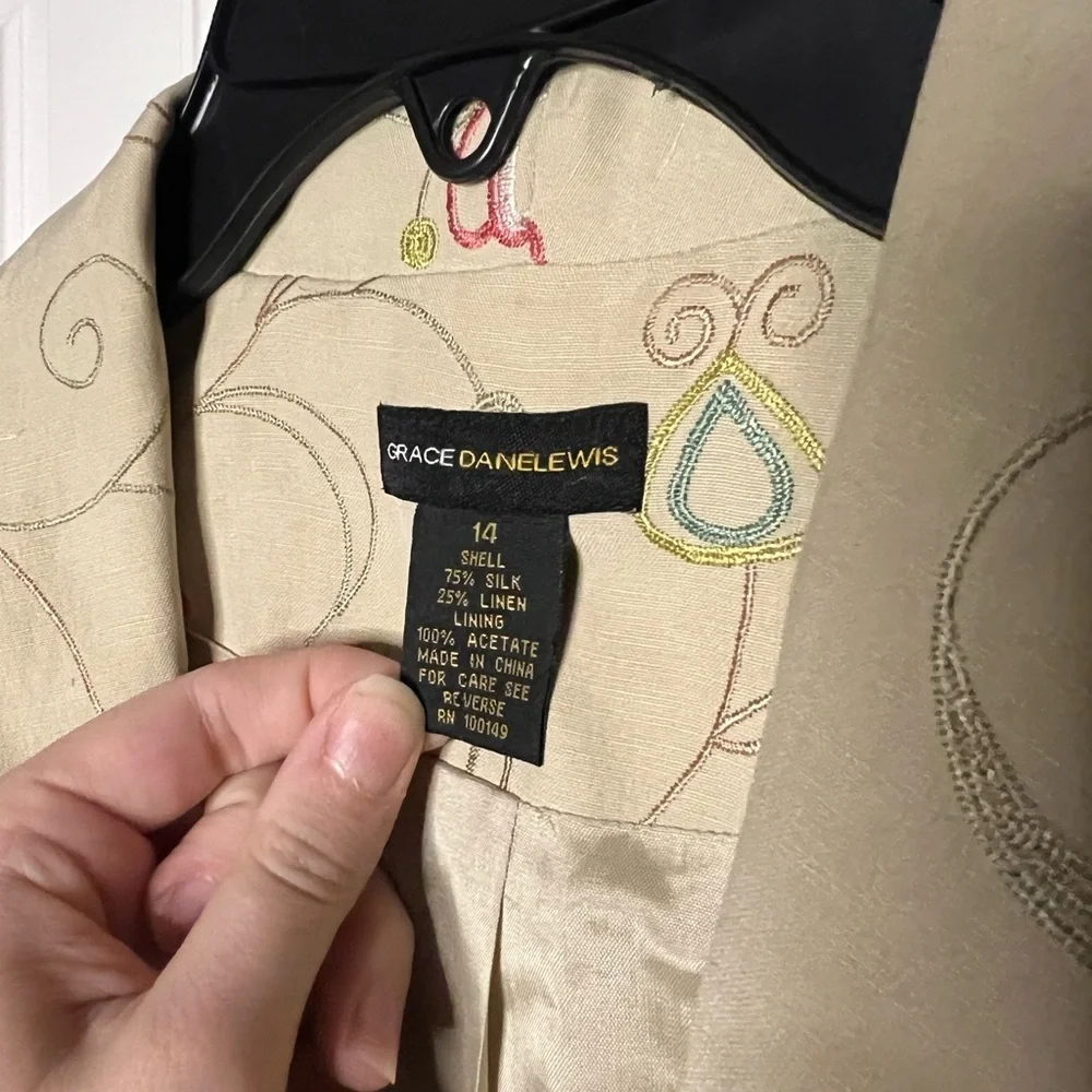 Grace Dane Lewis silk-linen embroidered blazer